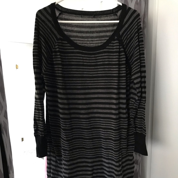 Long sweater - Picture 1 of 1